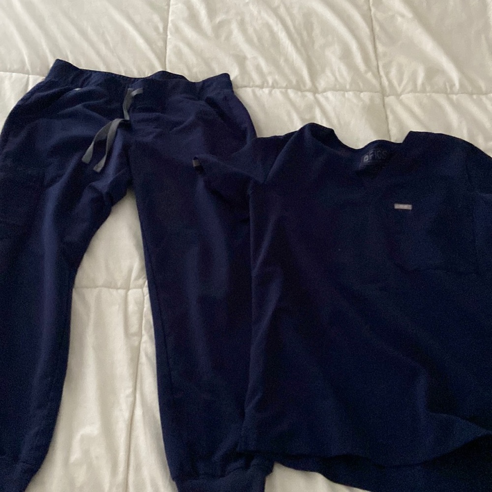 Navy figs set